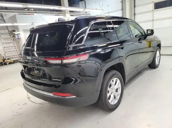 1C4RJHBGXPC545550 2023 JEEP GRAND CHEROKEE - Image 8