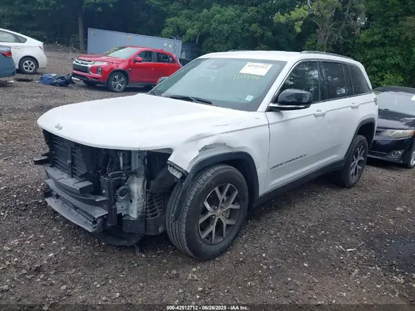 1C4RJHBGXPC565670 2023 JEEP GRAND CHEROKEE - Image 2