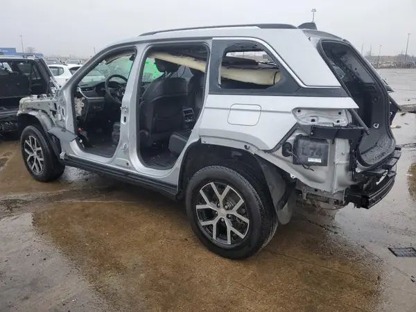 1C4RJHBGXPC581349 2023 JEEP GRAND CHEROKEE - Image 2
