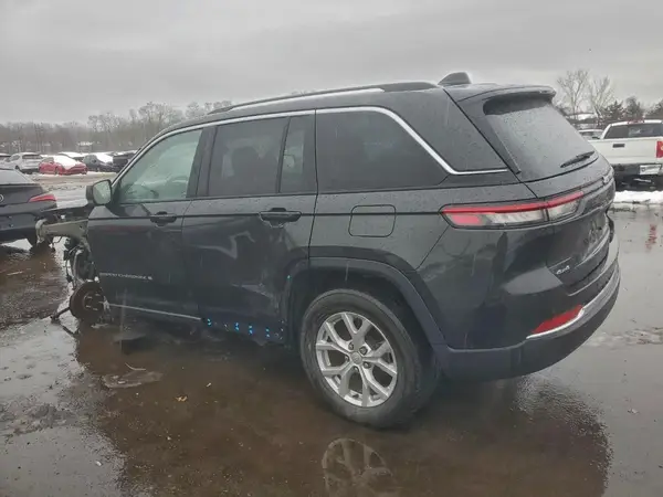 1C4RJHBGXPC620523 2023 JEEP GRAND CHEROKEE - Image 2