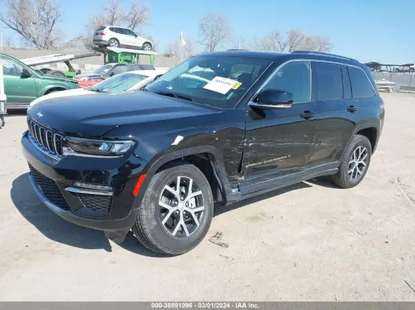 1C4RJHBGXPC621574 2023 JEEP GRAND CHEROKEE - Image 2