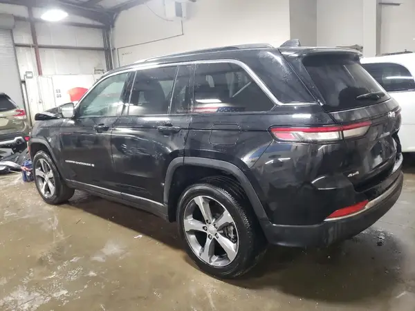 1C4RJHBGXRC167927 2024 JEEP GRAND CHEROKEE - Image 2