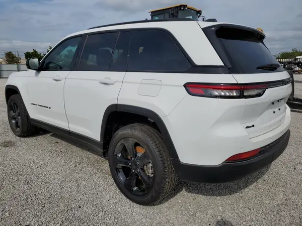 1C4RJHBGXRC209979 2024 JEEP GRAND CHEROKEE - Image 2