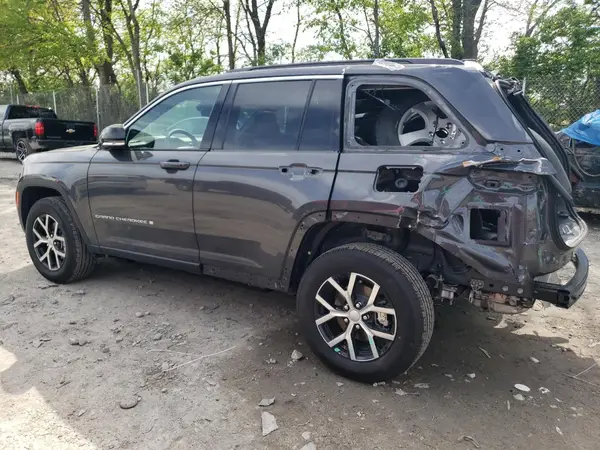 1C4RJHBGXSC278225 2025 JEEP GRAND CHEROKEE - Image 2