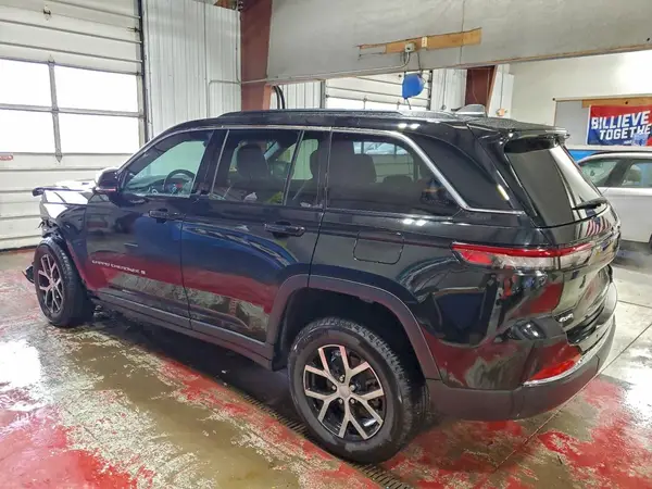 1C4RJHBGXSC283568 2025 JEEP GRAND CHEROKEE - Image 2