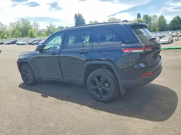 1C4RJHBGXSC303091 2025 JEEP GRAND CHEROKEE - Image 2