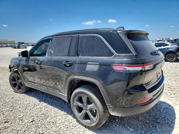 1C4RJHBR7T8556438 2026 JEEP GRAND CHEROKEE - Image 2