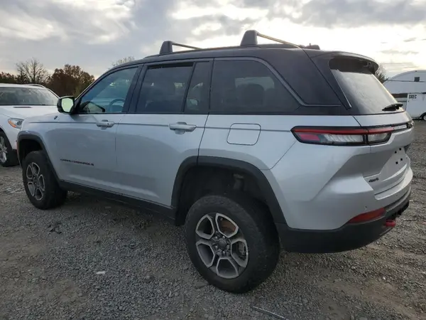 1C4RJHCG5N8588661 2022 JEEP GRAND CHEROKEE - Image 2