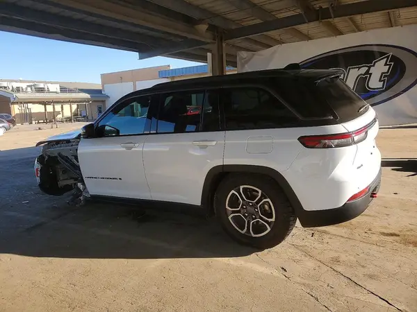 1C4RJHCG5N8623229 2022 JEEP GRAND CHEROKEE - Image 2