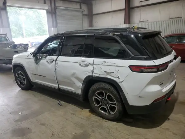 1C4RJHCG5N8627748 2022 JEEP GRAND CHEROKEE - Image 2