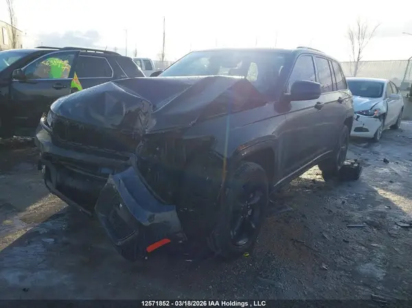 1C4RJHDG1PC525751 2023 JEEP GRAND CHEROKEE - Image 2