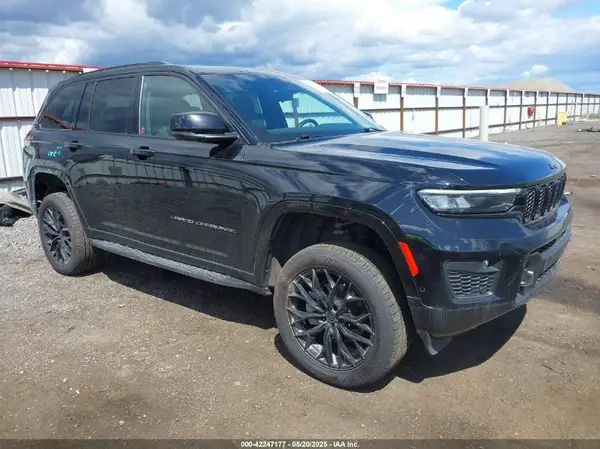 1C4RJHDG2PC526889 2023 JEEP GRAND CHEROKEE - Image 1