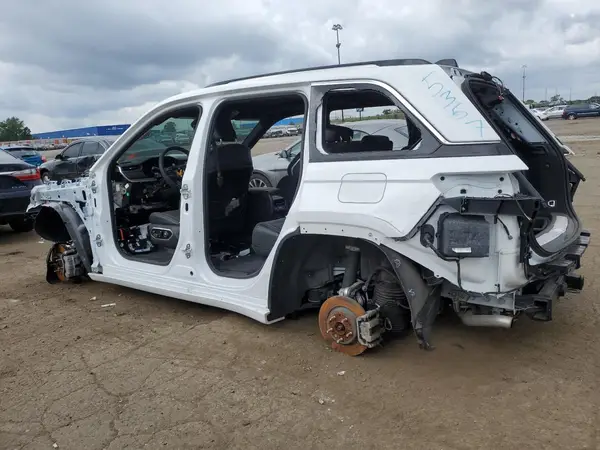 1C4RJHDGXPC565357 2023 JEEP GRAND CHEROKEE - Image 2