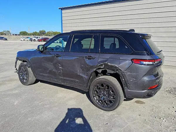 1C4RJHEG0S8769093 2025 JEEP GRAND CHEROKEE - Image 2