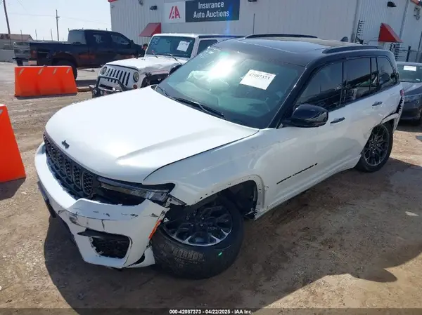 1C4RJHEG3S8650597 2025 JEEP GRAND CHEROKEE - Image 2