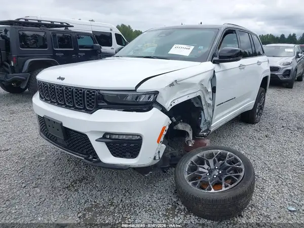 1C4RJHEG3S8689724 2025 JEEP GRAND CHEROKEE - Image 2