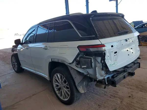 1C4RJHEG6P8828056 2023 JEEP GRAND CHEROKEE - Image 2