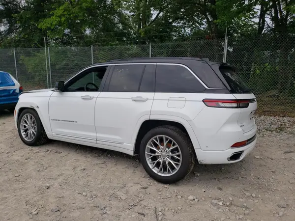 1C4RJHEG6R8501692 2024 JEEP GRAND CHEROKEE - Image 2