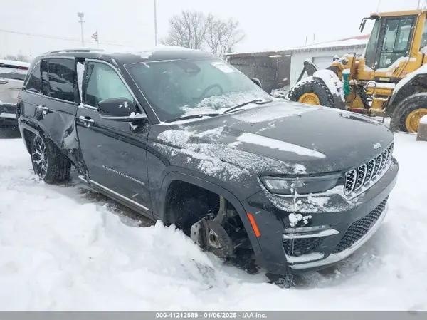 1C4RJHEG8P8875735 2023 JEEP GRAND CHEROKEE - Image 1