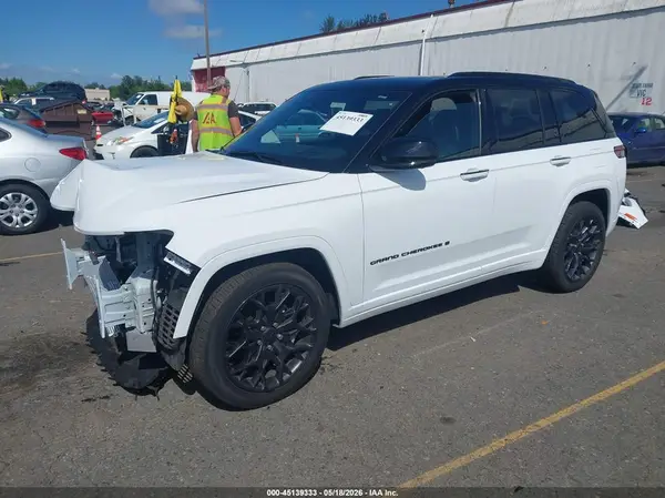 1C4RJHEG8S8674331 2025 JEEP GRAND CHEROKEE - Image 2
