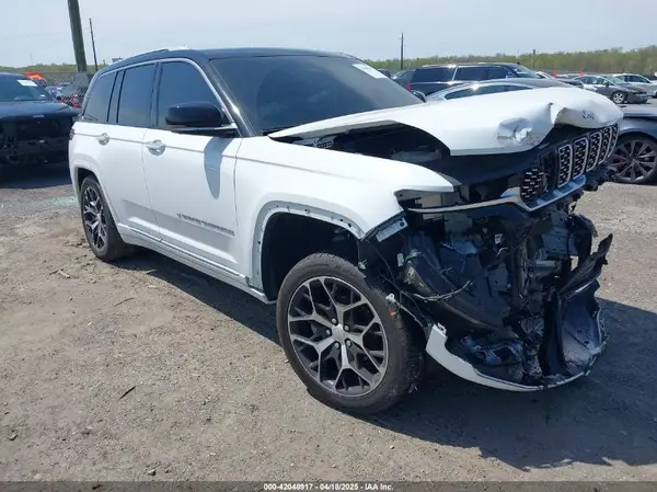 1C4RJHEG9P8864131 2023 JEEP GRAND CHEROKEE - Image 1
