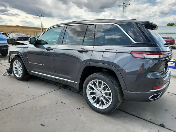 1C4RJHEG9P8876943 2023 JEEP GRAND CHEROKEE - Image 2
