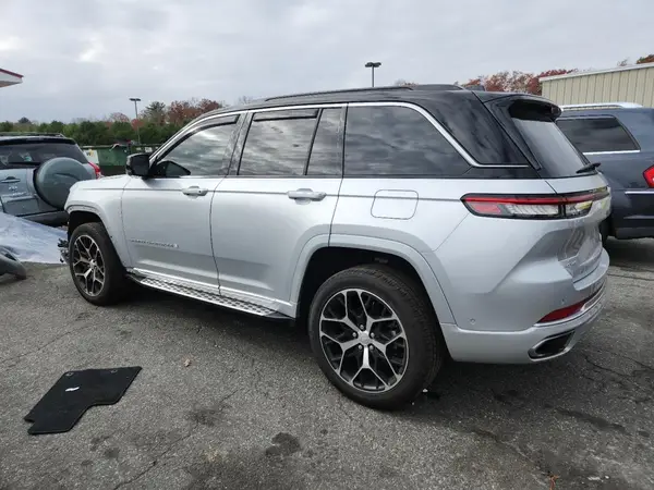 1C4RJHEG9R8570621 2024 JEEP GRAND CHEROKEE - Image 2