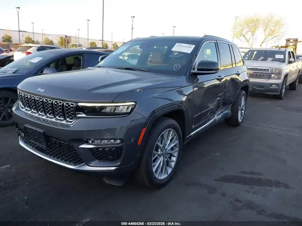 1C4RJHEG9S8670823 2025 JEEP GRAND CHEROKEE - Image 2
