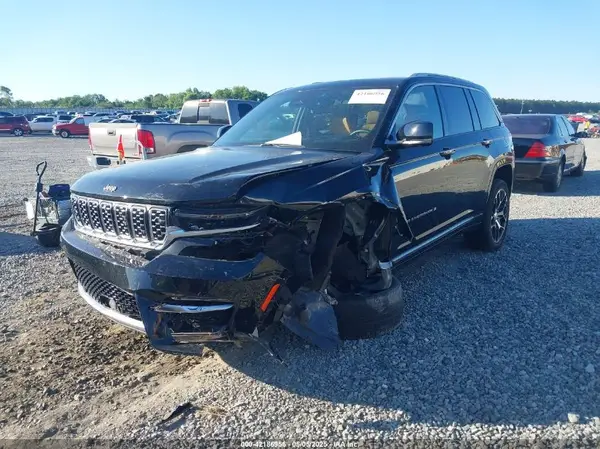 1C4RJHEGXP8869192 2023 JEEP GRAND CHEROKEE - Image 2