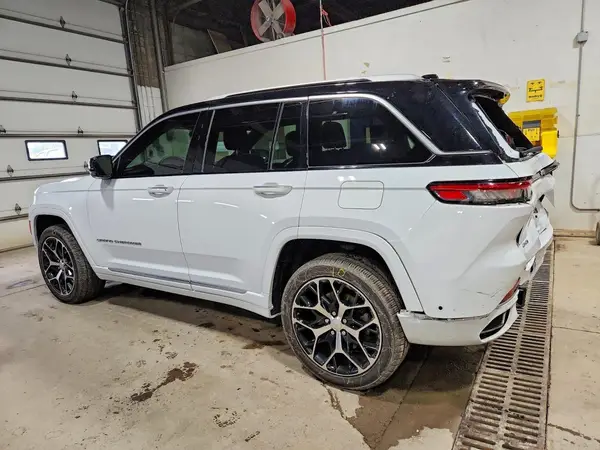 1C4RJHET5N8502517 2022 JEEP GRAND CHEROKEE - Image 2