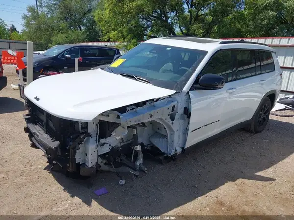 1C4RJJAG0S8651834 2025 JEEP GRAND CHEROKEE - Image 2