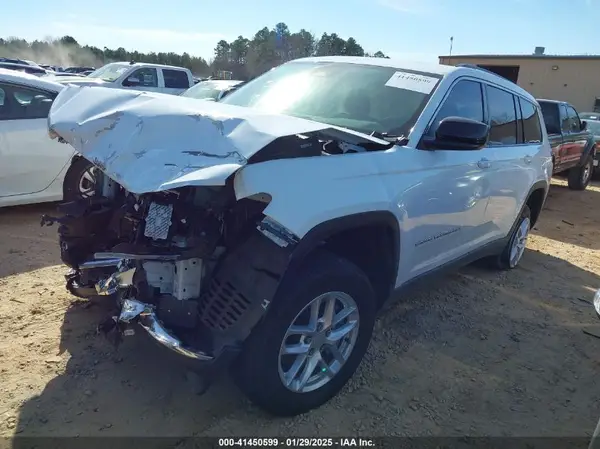 1C4RJJAG1P8797795 2023 JEEP GRAND CHEROKEE - Image 2