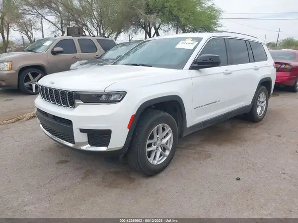 1C4RJJAG1R8958326 2024 JEEP GRAND CHEROKEE - Image 2
