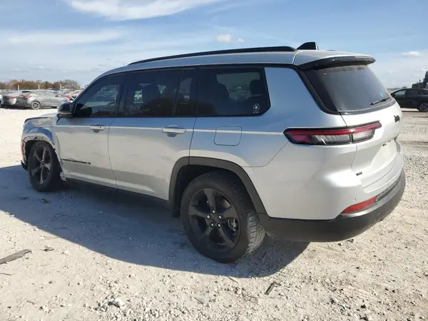 1C4RJJAG2P8790550 2023 JEEP GRAND CHEROKEE - Image 2