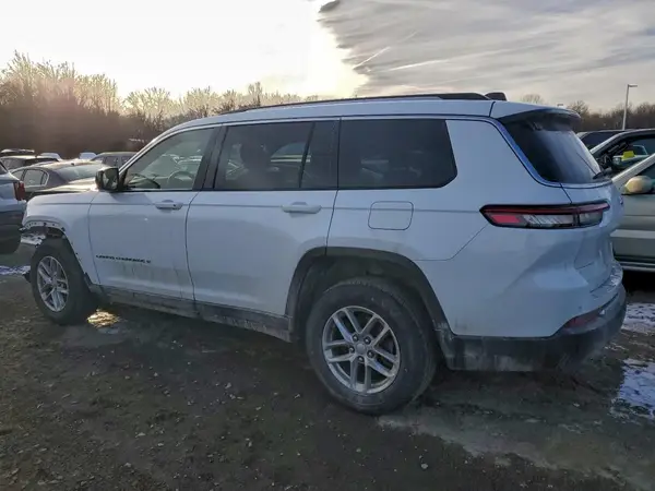 1C4RJJAG2P8867367 2023 JEEP GRAND CHEROKEE - Image 2