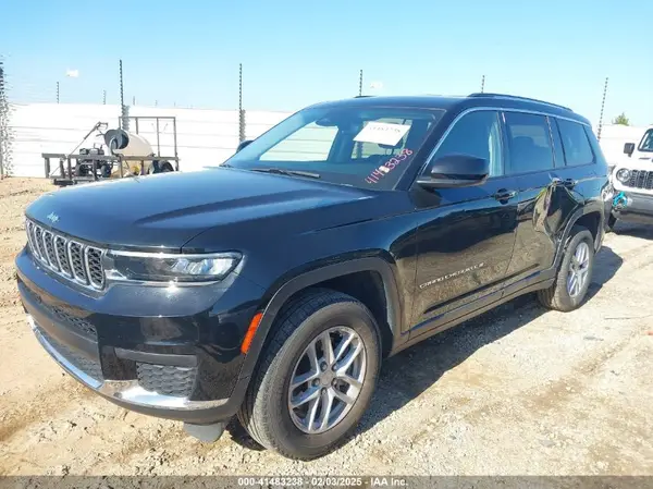 1C4RJJAG2P8883620 2023 JEEP GRAND CHEROKEE - Image 2