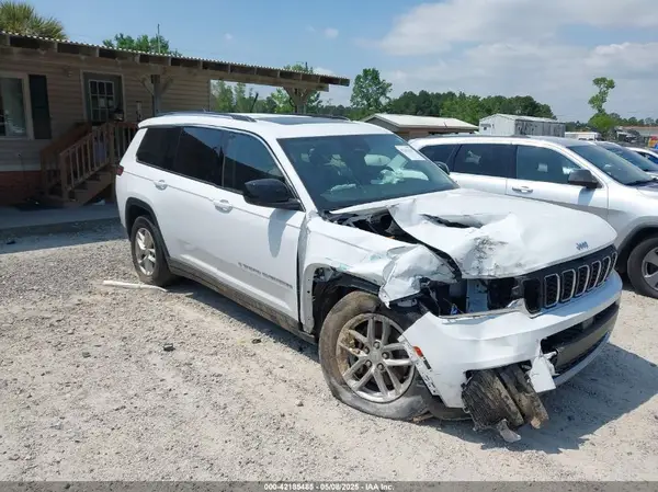 1C4RJJAG3P8856636 2023 JEEP GRAND CHEROKEE - Image 1