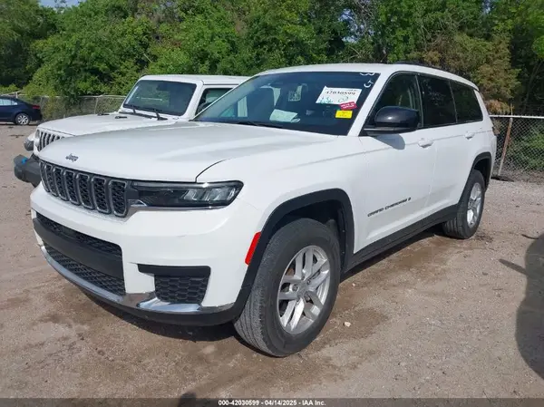 1C4RJJAG3P8867331 2023 JEEP GRAND CHEROKEE - Image 2
