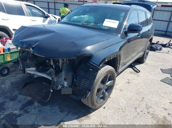 1C4RJJAG4R8601836 2024 JEEP GRAND CHEROKEE - Image 2