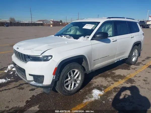 1C4RJJAG5P8755260 2023 JEEP GRAND CHEROKEE - Image 2
