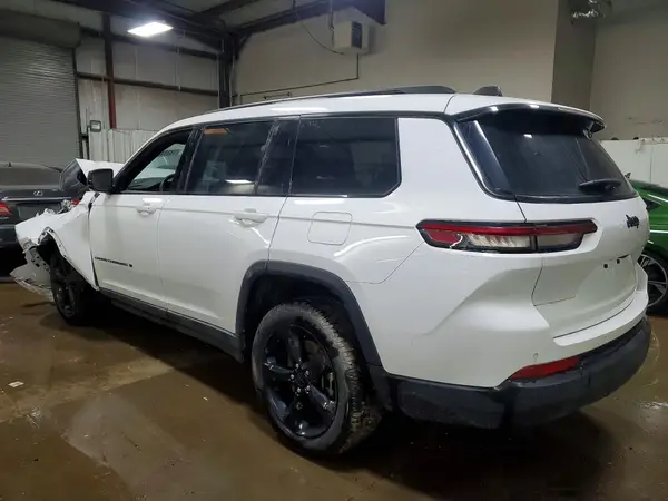 1C4RJJAG5P8835657 2023 JEEP GRAND CHEROKEE - Image 2