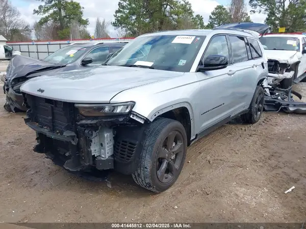 1C4RJJAG5P8856315 2023 JEEP GRAND CHEROKEE - Image 2