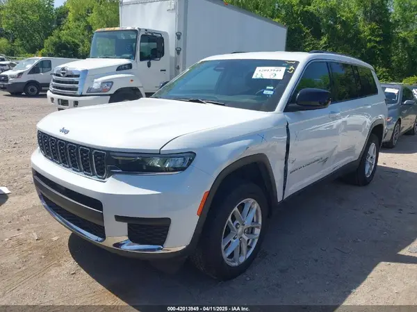 1C4RJJAG9P8825908 2023 JEEP GRAND CHEROKEE - Image 2