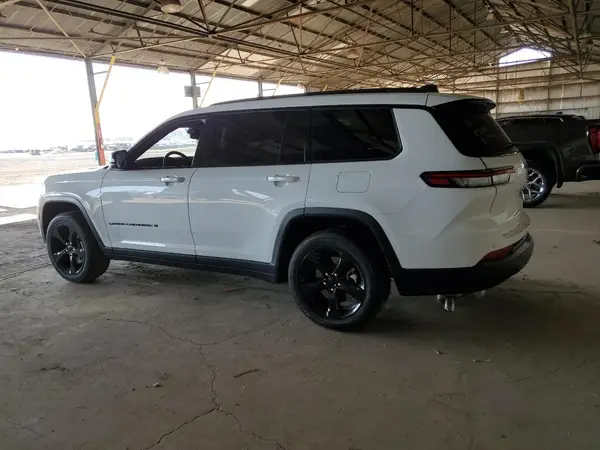 1C4RJJAGXP8856505 2023 JEEP GRAND CHEROKEE - Image 2