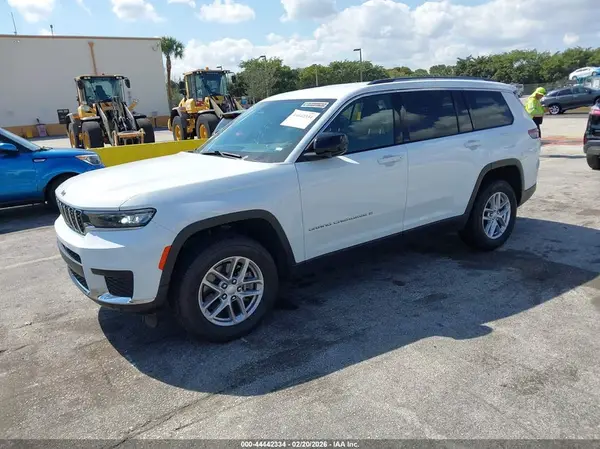 1C4RJJAGXP8901880 2023 JEEP GRAND CHEROKEE - Image 2