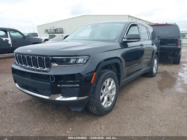 1C4RJJBG4P8783548 2023 JEEP GRAND CHEROKEE - Image 2