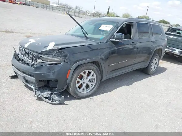 1C4RJJBG4P8843652 2023 JEEP GRAND CHEROKEE - Image 2