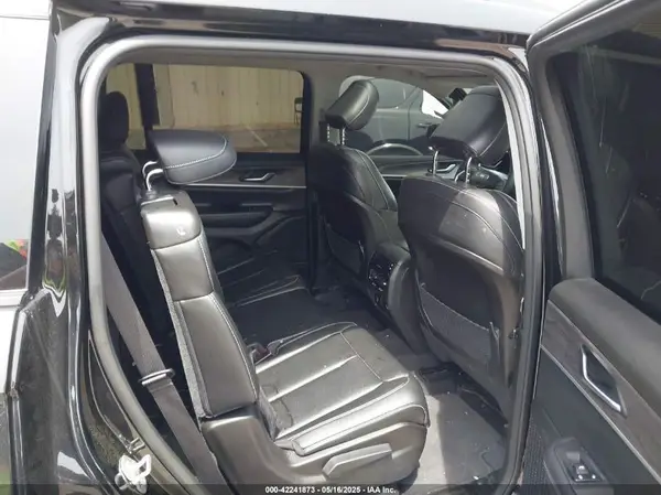 1C4RJJBG6P8811740 2023 JEEP GRAND CHEROKEE - Image 8