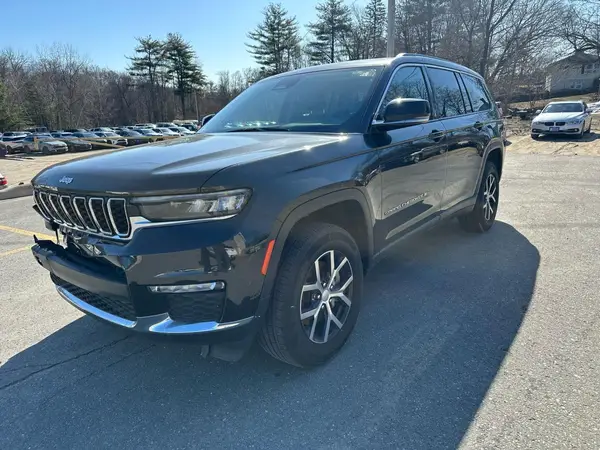 1C4RJJBGXP8768701 2023 JEEP GRAND CHEROKEE - Image 1