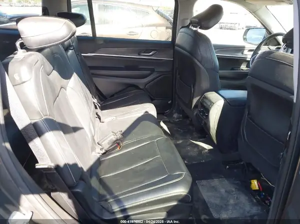 1C4RJJBGXP8811644 2023 JEEP GRAND CHEROKEE - Image 8